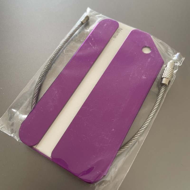 Metal bagtag 100% customizable - Purple
